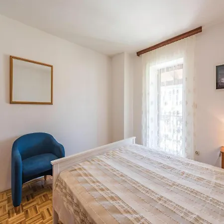 Three-bedroom Holiday In *
