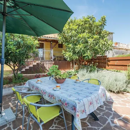 Three-bedroom Holiday In *