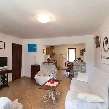 度假居 Three-bedroom Holiday In *