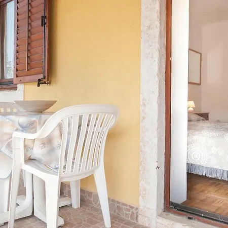 Three-bedroom Holiday In * 罗维尼村